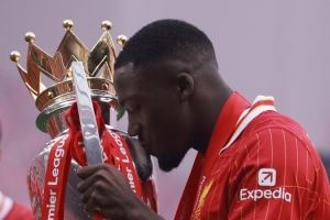 每体：利物浦将最后一次尝试续约科纳特，已在准备没有他的未来