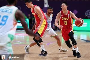 媒体人：中国男篮若想重返奥运 最稳妥的办法就是归化超级双能卫