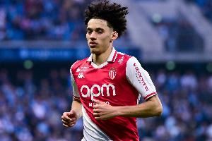 德天空：勒沃库森现在认为签阿克利乌舍的机会很小 曼城在竞争中