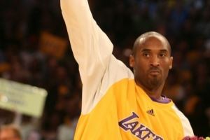 武圣调侃：裁判有时偏袒科比 我和他们理论时被科比偷了两个三分