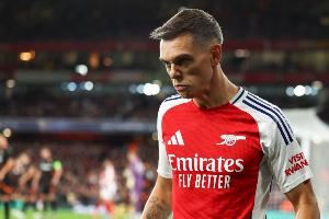 转战土超？罗马诺：阿森纳不打算放走特罗萨德，已谈妥续约