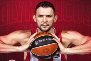 火箭故人！帕帕尼古拉乌达成欧篮联400场里程碑 暂列历史第五！