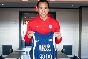 美国男篮官宣：斯波尔斯特拉担任国家队男篮主教练！