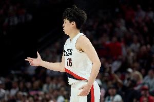 媒体人：杨瀚森连续3场被DNP还算正常 很多首轮秀都没啥表现机会