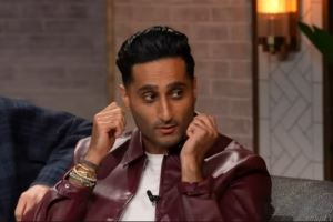 泡泡园区里有美女吗？Shams：我一个都没见过 可能她们都绕着我走