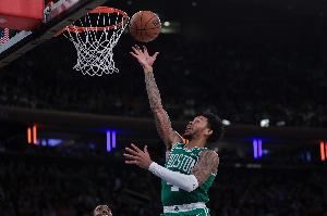 板凳尖兵！安芬尼·西蒙斯本赛季多次替补25+5三分 联盟首位